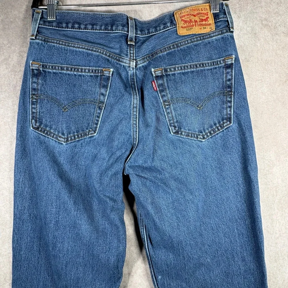 Levi's Jeans Mens Size 34x32 Blue 550 Relaxed Fit Tapered‎ Leg Denim Everyday